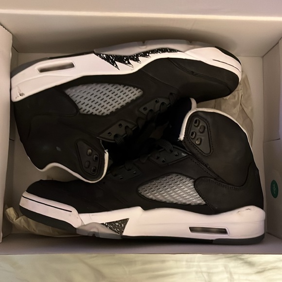 Air Jordan 5 Retro Oreo - Picture 3 of 6